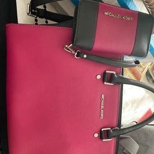 MK Purse AND Wallet    This is a steal :)